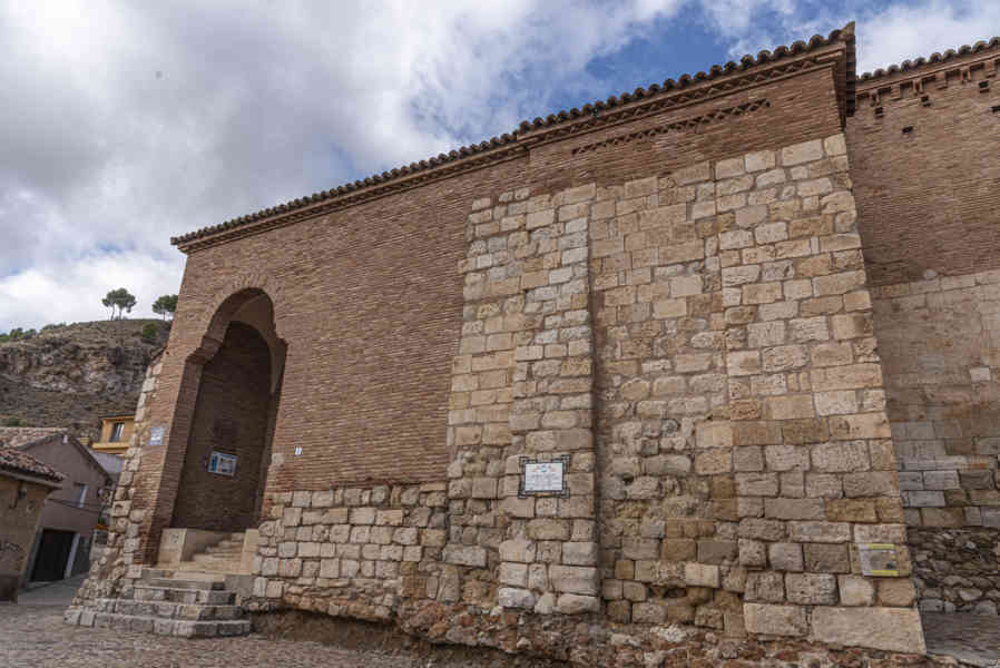Zaragoza - Daroca 23 - iglesia de San Juan.jpg